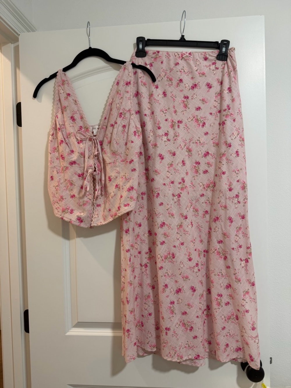 Pink floral set with rose and hot pink colors M